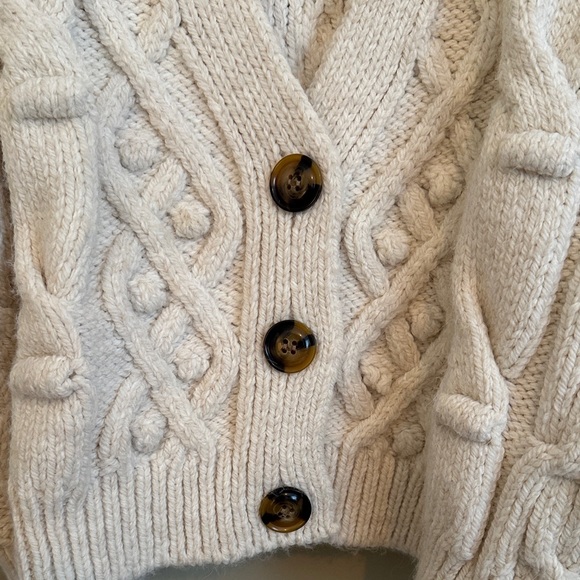 Zara Off-White Chunky Knit Cardigan - Picture 4 of 7